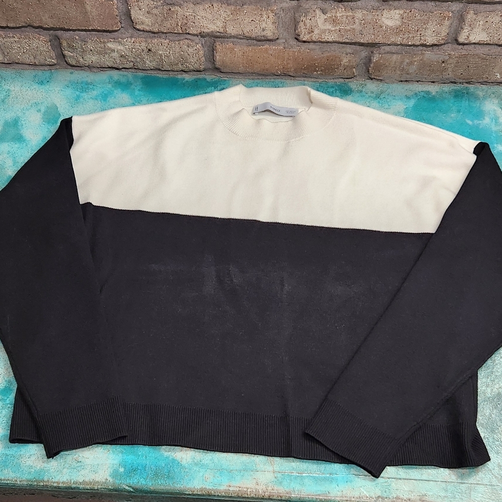 Mango Two-Tone Black and Cream Crewneck Sweater